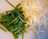 ニラもやしのお好み焼き風♪作り方1写真