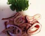 梅のパスタソースでさっぱりイカ炒め作り方1写真