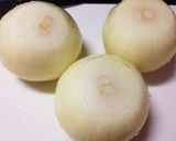 たまねぎ丸ごと＊オニオングラタンスープ＊作り方1写真