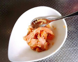 焼き鮭と胡麻油のおにぎり(お握りの具)作り方1写真