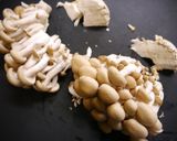 簡単！塩レモン鶏のぶなしめじ炒め作り方2写真