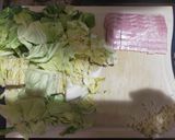春キャベツとベーコンのペペロンチーノ作り方1写真