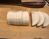 大根と鶏肉の煮物☘️作り方1写真