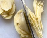 細切りじゃがいものマヨネーズ炒め　カレー風味作り方2写真