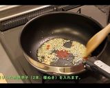桜えびと水菜の醤油ペペロンチーノ♪作り方2写真