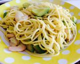小エビとアボカドのペペロンチーノ風パスタ作り方6写真