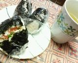 最近はまっているおにぎり☆甘塩鮭ハラス♪作り方4写真