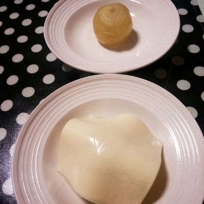 チーズがとろ～り♪丸ごと玉葱スープ☆ by ｱﾌﾟｺさん