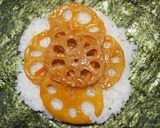 レンコンのきんぴらとチーズのおにぎらず作り方1写真