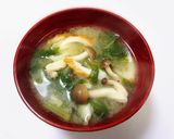 セロリの葉と竹輪のお味噌汁☆美味しいよ!作り方3写真