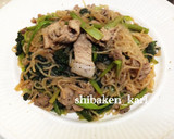 簡単豚肉こんにゃく小松菜すき焼き風炒め煮作り方6写真