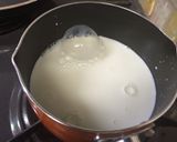簡単！濃厚牛乳プリン♡いちごのソースで作り方1写真