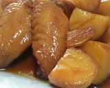 ご飯がすすむ〜♪新じゃがと手羽先の甘辛煮作り方7写真