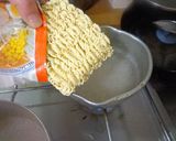 最速の餃子入りインスタントラーメン作り方5写真