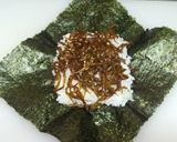 春の訪れ♪いかなごの釘煮でおにぎらず作り方2写真