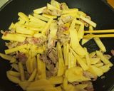 豚とじゃがいもの塩だれ炒め作り方1写真