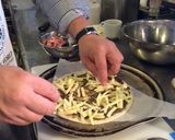 ビールによく合うスモークサーディンのピザ作り方2写真