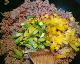 手抜き♪炒めるハンバーグ丼作り方3写真