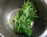 豆苗と蒸し鶏の梅和え作り方1写真
