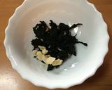 ダイエット向き：２分で作るワカメスープ作り方1写真