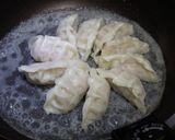海外でこそ豪華に「羽根つき餃子」の作り方作り方11写真