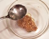 鶏肉の麦みそ漬けとチーズのおにぎらず作り方2写真