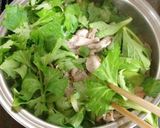 ご飯がすすむ！豚肉とセロリのマヨピリ炒め作り方4写真