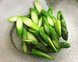 豚肉アスパラエリンギの中華塩炒め♪作り方5写真