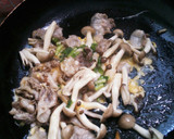 5分でできる！豚肉としめじの卵とじ☆作り方4写真