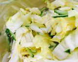 白菜と カニカマの サラダ作り方1写真