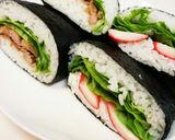 彩り華やか♡おにぎらず作り方4写真