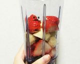 簡単★バナナとイチゴのスムージー作り方1写真