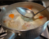 定番和食！里芋と鶏の煮物作り方4写真
