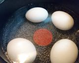 春★可愛い♪【桃色ゆで卵のサラダ仕立て】作り方3写真