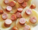 じゃがうぃんピザ～じゃがいもとｳｲﾝﾅｰ作り方2写真