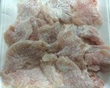 驚きの柔らかさ！鶏ムネ肉でチキンピカタ作り方1写真