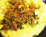 休日ランチに♪残り物野菜でオムそば作り方7写真