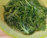 簡単美味!春菊のキムチサラダ作り方1写真
