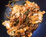 旬を味わう!つくしと豚肉の味噌だれ炒め❀作り方6写真