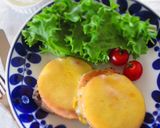 朝食に☆とろ～りチーズとハムのパンケーキ作り方5写真
