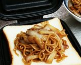 ☆ホットサンド【焼きそば】を入れて☆作り方4写真