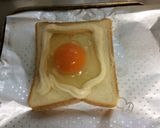 朝ごはんに☆巣ごもりエッグチーズトースト作り方2写真