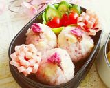花見弁当に♪桜とチーズの混ぜご飯おにぎり作り方3写真