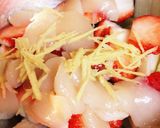 春だよ♡超簡単♡イチゴと山うどの酢の物作り方4写真
