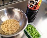 お弁当に、枝豆たぬきおにぎり。作り方1写真