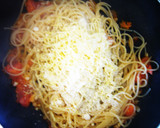 簡単☆定番☆トマトとチーズのパスタ作り方5写真