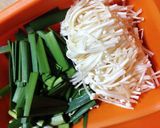 ササッと出来るおかず、ニラと豆腐の卵とじ作り方1写真