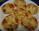 ★簡単！美味しい＊餃子の皮のピザ＊です♪作り方3写真