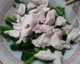 簡単 菜の花と レンジで蒸し鶏の 和え物作り方6写真