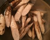 節約簡単!豚こま肉と根菜のゴマ風味炒め煮作り方1写真